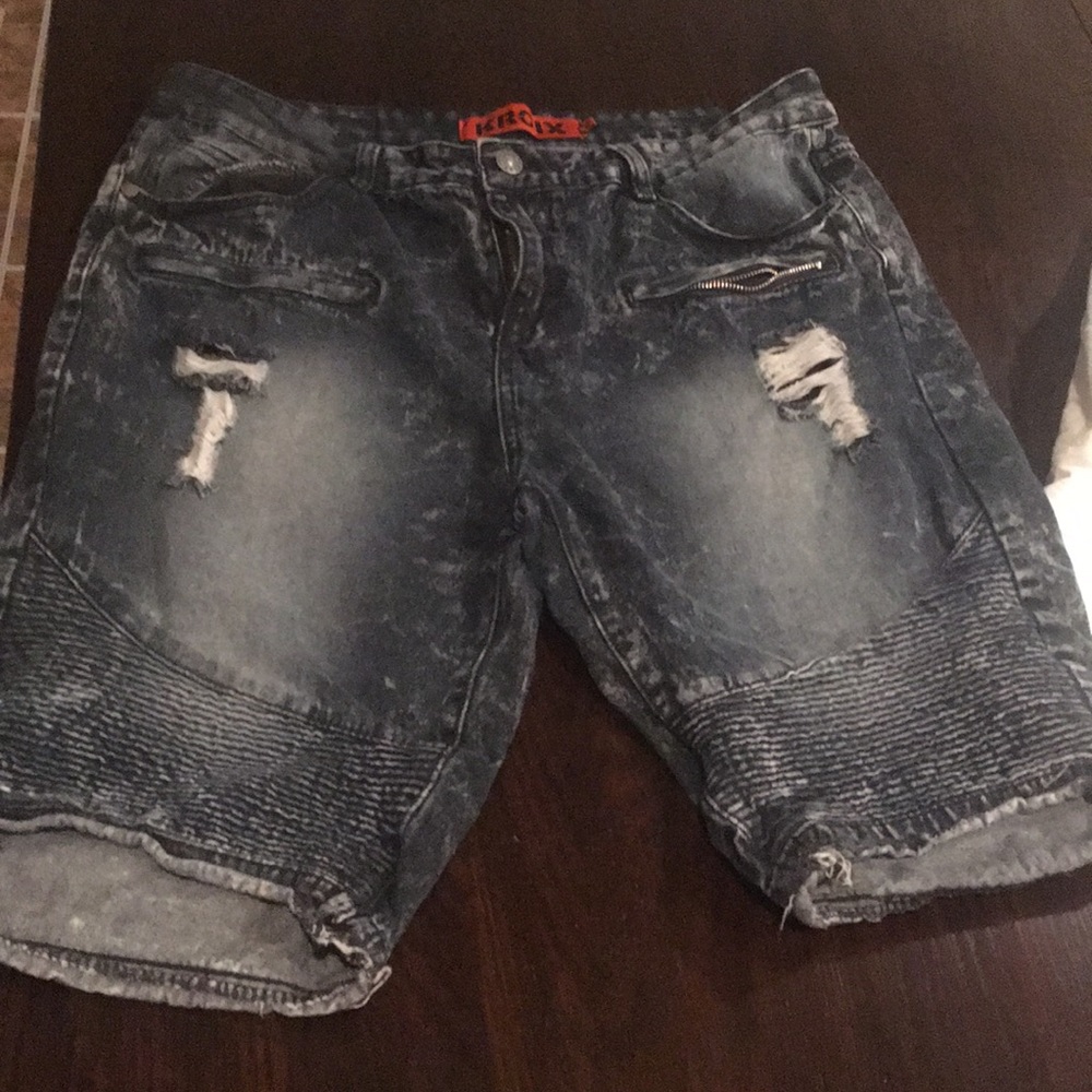 💥SALE💥 Urban destroyed shorts